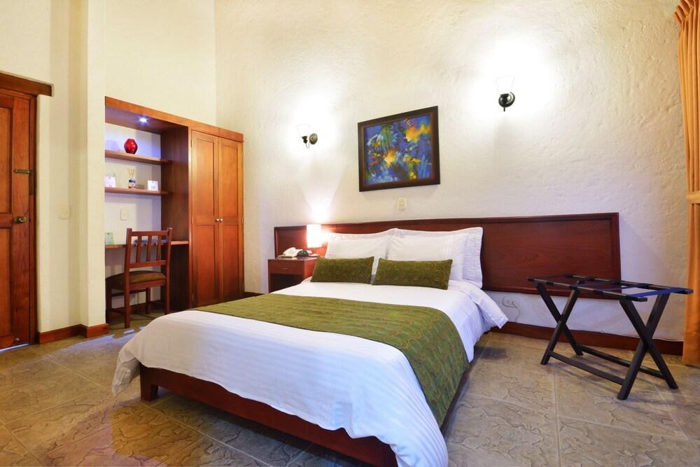 מדיין La Campana Hotel Boutique מראה חיצוני תמונה